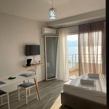 Lotus Apartments Vlorë Esterno foto