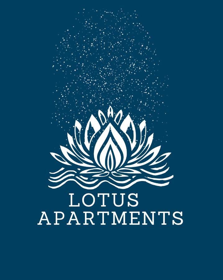 Lotus Apartments Vlorë Esterno foto
