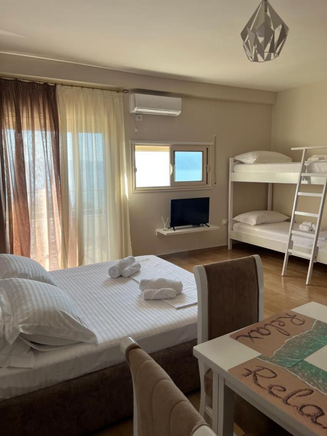 Lotus Apartments Vlorë Esterno foto
