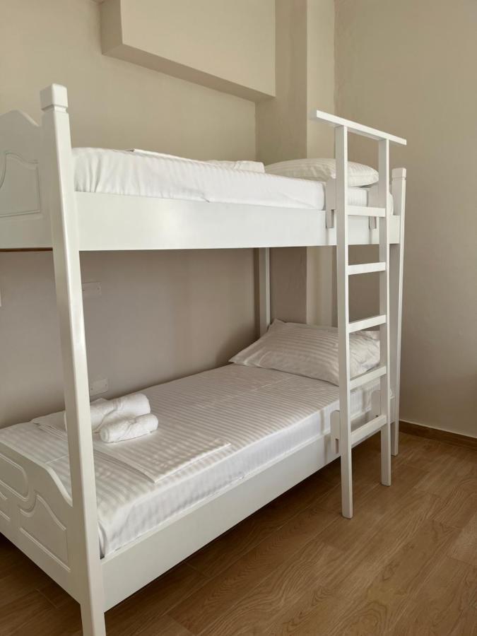Lotus Apartments Vlorë Esterno foto